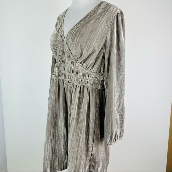 GAP Velvet Smocked Dress Size Large Petite - Picture 8 of 14